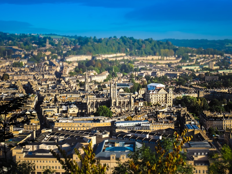 Bath © Claudiodivizia | Dreamstime.com