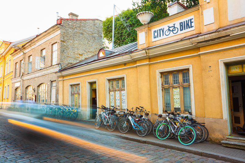 biking urban data collection Tallinn © Ryhor Bruyeu | Dreamstime.com