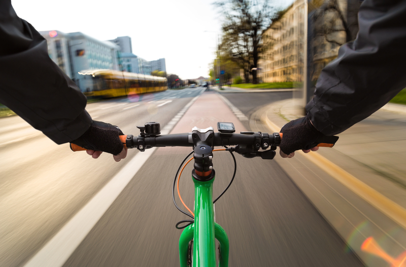 Modal shift app decarbonisation active travel Net Zero © Davidschunack | Dreamstime.com