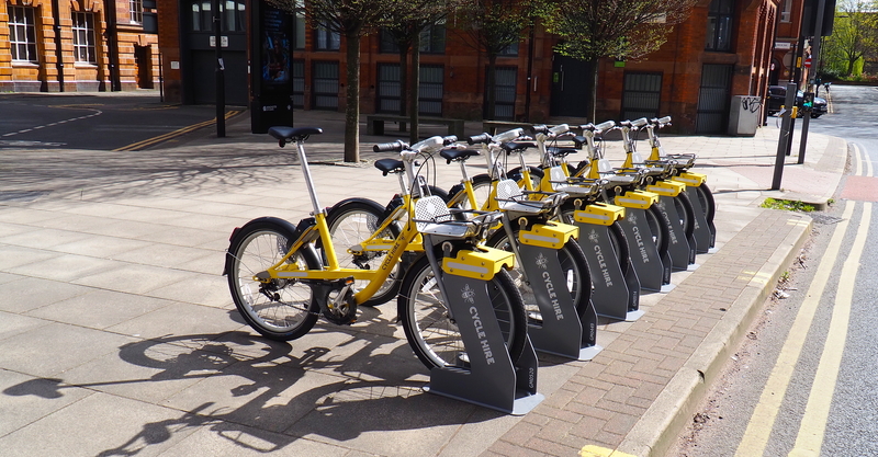 Active travel bikes air quality decarbonise urban mobility Madchester © Anna Regeniter | Dreamstime.com