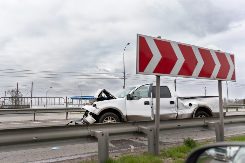 Road deaths USA highway distraction vulnerable road safety © K G | Dreamstime.com