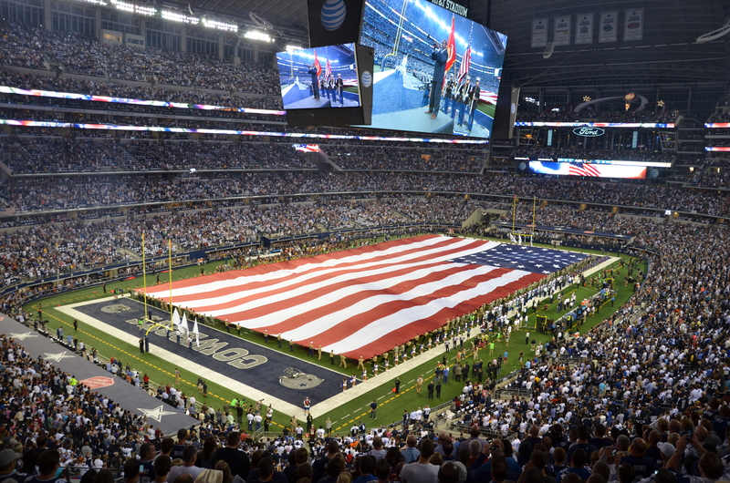 Dallas Cowboys Texas Arlington workzone © Raycan | Dreamstime.com