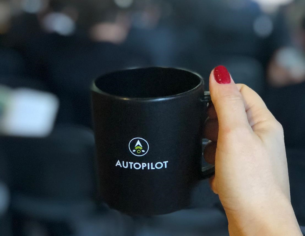 Autoilot mug