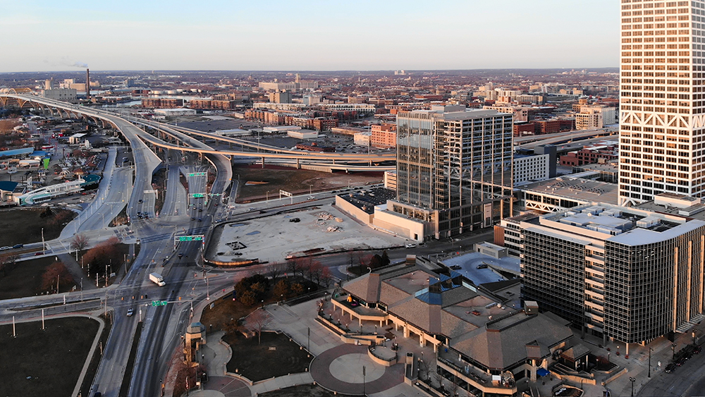 Policy choices - such as building urban highways – can have negative impacts on different communities © Alena Mozhjer | Dreamstime.com