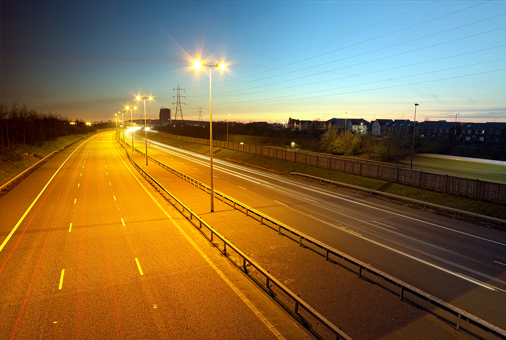 Daily traffic on the M6toll road is half that on the adjacent M6, doubtless due in part to the toll that local users do not choose to pay © David Clarke | Dreamstime.com