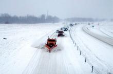 Illinois typically experiences 35 storms per winter.