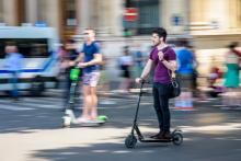 Paris micromobility vote deaths injuries referendum © Olrat | Dreamstime.com