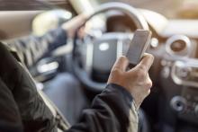 Victoria Australia phone use driving distracted road deaths © Flynt | Dreamstime.com