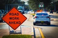 Workzone GPS Waze real-time data Tampa Florida © Yaroslav Sabitov | Dreamstime.com